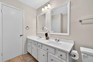 813 Lakeview Dr, Sugar Land, TX 77498 - Photo 38