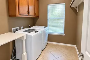 307 Standing Oaks Ln, Sealy, TX 77474 - Photo 16