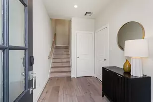 6211 Brighton Oaks Ln, Houston, TX 77008 - Photo 6
