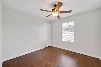 5902 Camron Point Circle, Katy, TX 77449 - Photo 32