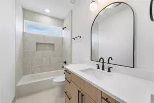 2953 Delafield St, Houston, TX 77023 - Photo 32