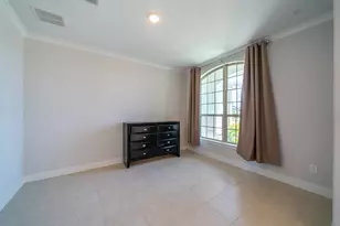 4706 Llano Loop, Sugar Land, TX 77479 - Photo 4