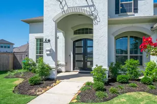 4706 Llano Loop, Sugar Land, TX 77479 - Photo 2