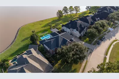 3811 Lakeridge Canyon Drive, Sugar Land, TX 77498 - Photo 36