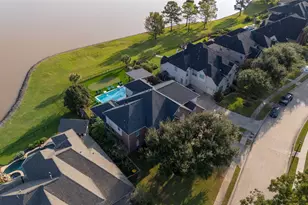 3811 Lakeridge Canyon Dr, Sugar Land, TX 77498 - Photo 36