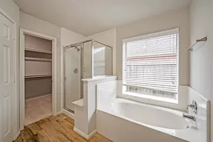 6103 Branch Lake Dr, Houston, TX 77066 - Photo 22