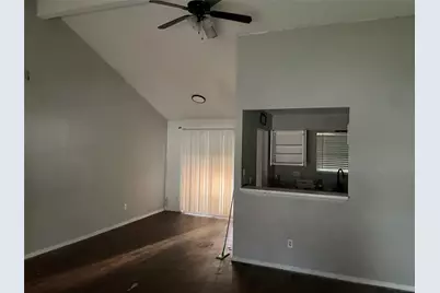 1026 W Brompton Drive W, Pearland, TX 77584 - Photo 8