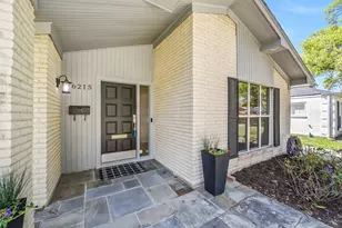 6215 Queensloch Dr, Houston, TX 77096 - Photo 2