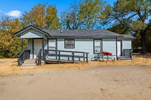 906 W Martin Luther King Jr St, Bryan, TX 77803 - Photo 2