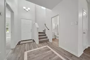 305 Crooked Pine Court, Conroe, TX 77304 - Photo 4