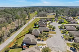 305 Crooked Pine Court, Conroe, TX 77304 - Photo 2