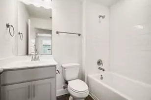 19 Greenbriar Loop, Angleton, TX 77515 - Photo 6