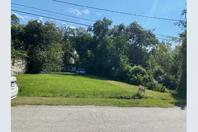 893 Wall Street, Houston, TX 77088 - Photo 1