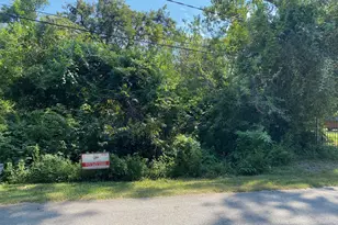 893 Wall St, Houston, TX 77088 - Photo 4