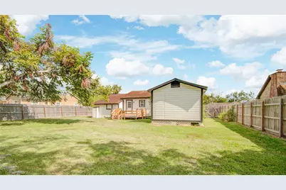 609 Hurst Street, Angleton, TX 77515 - Photo 34