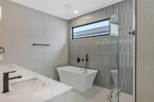 2239 Blalock Rd, Houston, TX 77080 - Photo 22