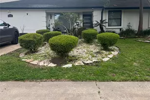 5526 Kuldell Dr, Houston, TX 77096 - Photo 1
