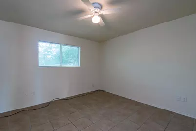 6810 Westover Street #9, Houston, TX 77087 - Photo 8