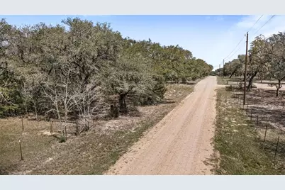 516 County Road 120, Hallettsville, TX 77964 - Photo 12