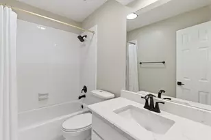 4210 Olive Oak Ct, Houston, TX 77059 - Photo 32