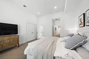 1586 W Tidwell Rd, Houston, TX 77091 - Photo 10