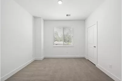 1586 W Tidwell Road, Houston, TX 77091 - Photo 8