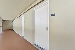 5220 Seawall Blvd, Galveston, TX 77551 - Photo 18