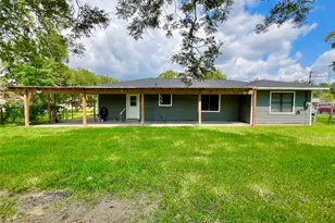 231 Moore St, Richwood, TX 77531 - Photo 16