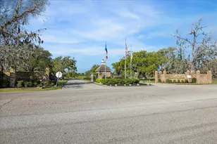 2036 Twin Lakes Blvd, West Columbia, TX 77486 - Photo 32