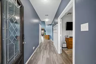 2036 Twin Lakes Blvd, West Columbia, TX 77486 - Photo 18