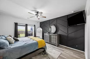 2036 Twin Lakes Blvd, West Columbia, TX 77486 - Photo 12