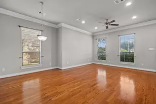 9128 Lakes at 610 Dr, Houston, TX 77054 - Photo 10