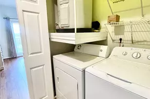 2400 McCue Rd, Houston, TX 77056 - Photo 14