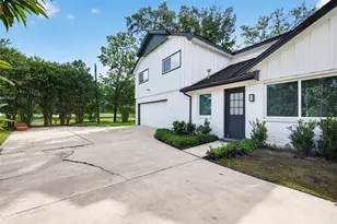 6707 Burning Tree Dr, Houston, TX 77036 - Photo 2