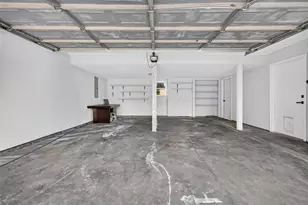 6707 Burning Tree Dr, Houston, TX 77036 - Photo 22