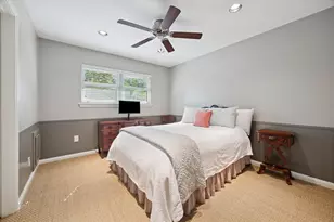 10927 Piping Rock Ln, Houston, TX 77042 - Photo 20