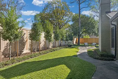 10927 Piping Rock Lane, Houston, TX 77042 - Photo 22