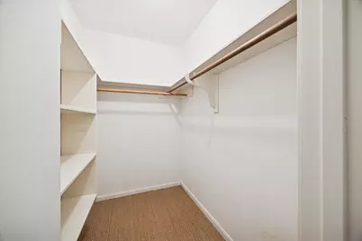 10927 Piping Rock Lane, Houston, TX 77042 - Photo 18