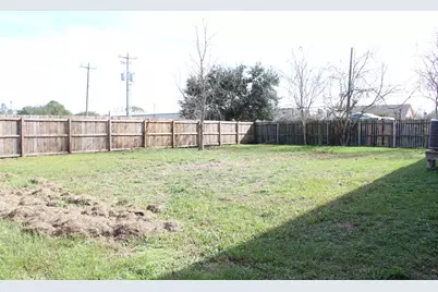 817 Hudler Street, La Marque, TX 77568 - Photo 6