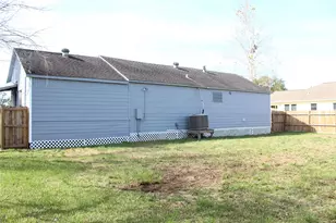 817 Hudler St, La Marque, TX 77568 - Photo 4
