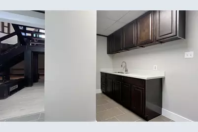 9220 Rasmus Drive, Houston, TX 77063 - Photo 14