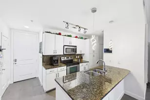 300 St Joseph Pkwy, Houston, TX 77002 - Photo 14