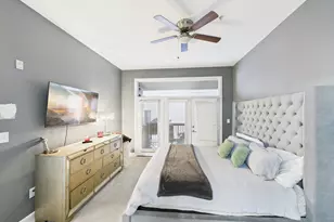 300 St Joseph Pkwy, Houston, TX 77002 - Photo 22