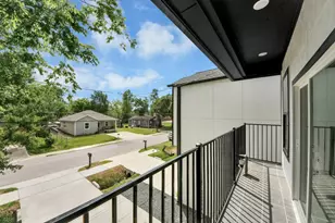 8313 Venus St, Houston, TX 77088 - Photo 24