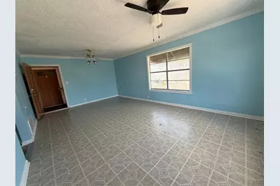 1414 East Avenue #B, Katy, TX 77493 - Photo 6