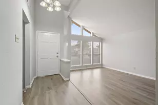 10530 Rippling Fields Dr, Houston, TX 77064 - Photo 4