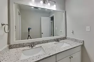22 S Rain Forest Ct, Spring, TX 77380 - Photo 16