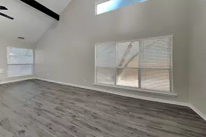 22 S Rain Forest Court, Spring, TX 77380 - Photo 2