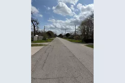 219 Dale Street, Houston, TX 77060 - Photo 4