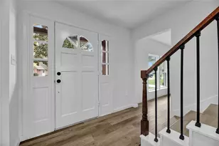 2726 Stetson Ln, Houston, TX 77043 - Photo 2